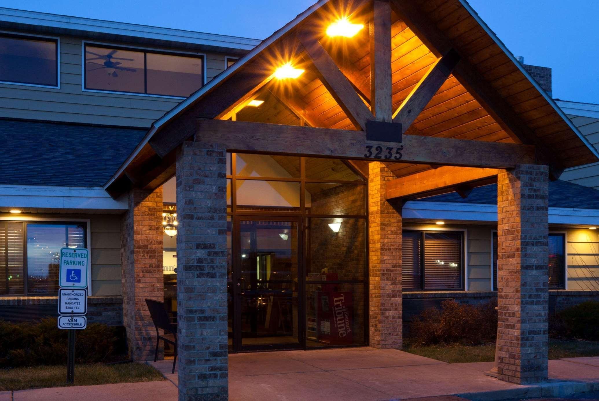 Americinn By Wyndham Bismarck Exterior foto